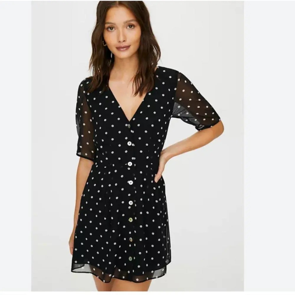 Wilfred/Aritzia polka dot dress 🌹